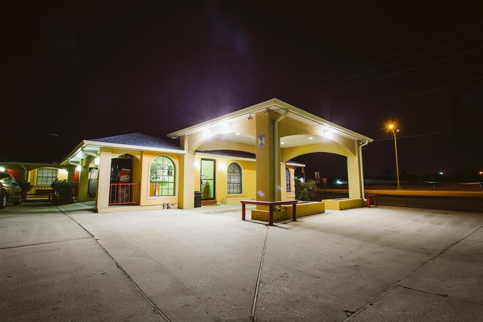 Regency - Motel
